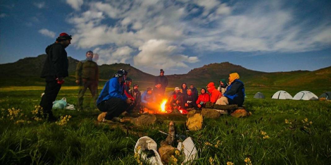 2600 rakımda doğa keyfi! Havası serin, görüntüsü mest edici: Burası ziyaretçi akınına uğruyor! 3